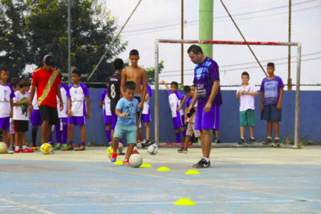 Treino de futsal gratuito do Projeto Águia começa neste sábado (26/01)
