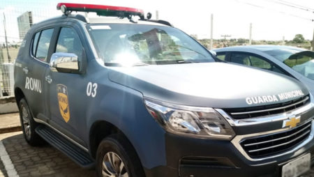 Prefeitura devolve duas viaturas da Guarda Municipal à locadora