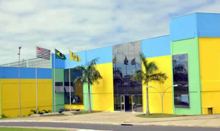 Câmara, Prefeitura e Sabesp se reúnem para discutir ligações de vielas