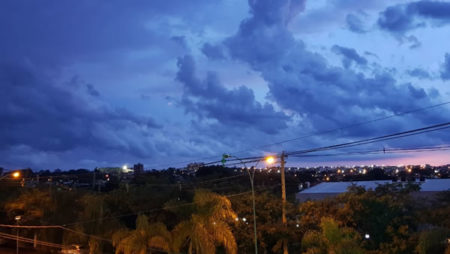 Chuva acompanhada de granizo atinge várias regiões em Hortolândia