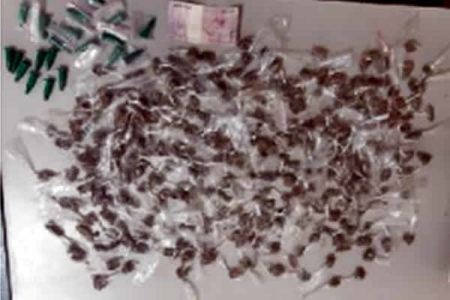 PM prende dupla por tráfico de drogas no Orestes Ôngaro