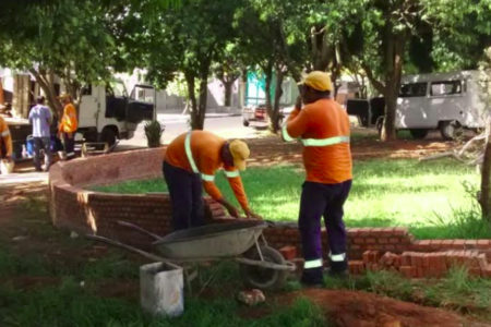 Jd. Nossa Sra. De Fátima: “Praça do Pastel” recebe serviço de paisagismo