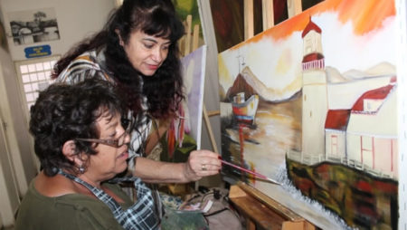 Cursos gratuitos de costura e de pinturas em tela e tecido em Sumaré