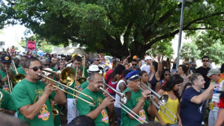 Bloco Tomá na Banda desfila no sábado(02) no Cambuí