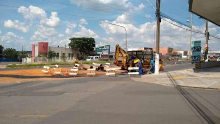 Via marginal à Av. da Emancipação é interditada para obras