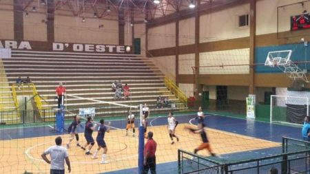Peneiras para formar time masculino de vôlei começam domingo (31/03)