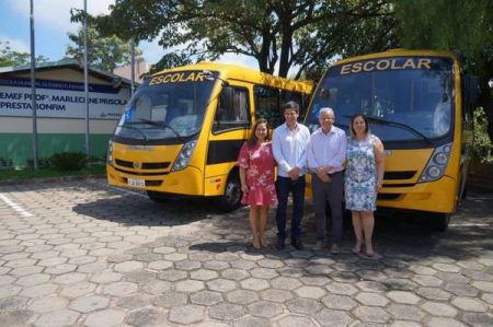 Hortolândia recebe dois ônibus escolares com acessibilidade para cadeirante