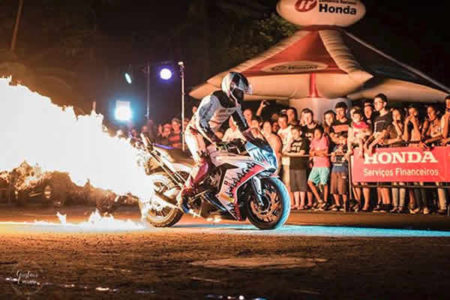 Campinas Shopping recebe evento gratuito de manobras radicais em motocicletas