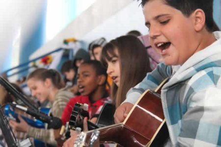 “Tom solidário”: AD Hortolândia lança campanha para doação de instrumentos musicais