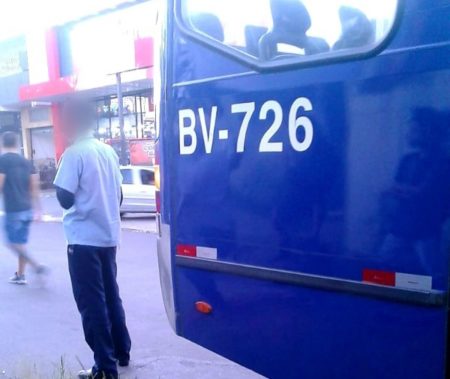 Ônibus quebrado causa transtornos para passageiros da linha 702 em Hortolândia