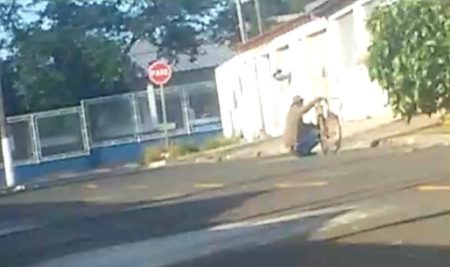 Homem é flagrado por mostrar órgão genital para crianças no São Bento em Hortolândia