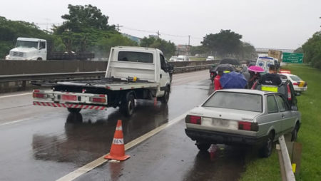 Acidente na SP-101 causa congestionamento em Hortolândia