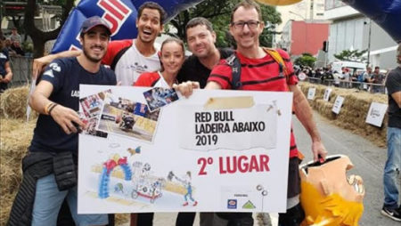 Equipe de Campinas sobe ao pódio com 2º melhor tempo e muita criatividade em “corrida maluca” promovida pela RedBull