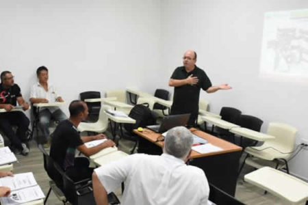 Servidores podem complementar renda ministrando cursos e capacitações no programa “Instrutor-Servidor”