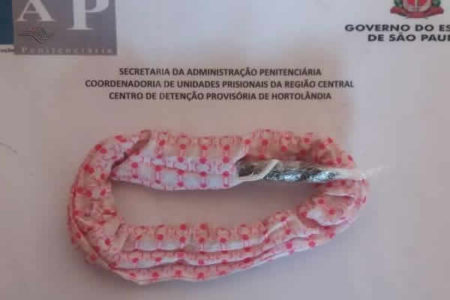 Agentes encontram maconha em elástico de cabelo