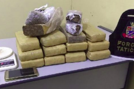 Homem é preso com grande quantidade de drogas em casa no Vila Real