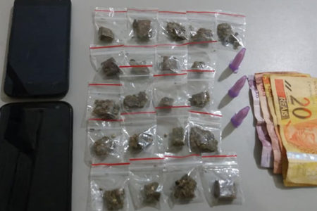 ROMU detém traficantes pelo Lago da Fé.