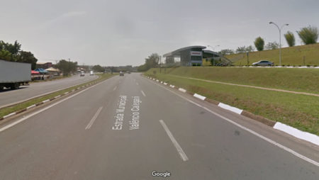 Óleo na pista causa transtorno em Frente a Honda