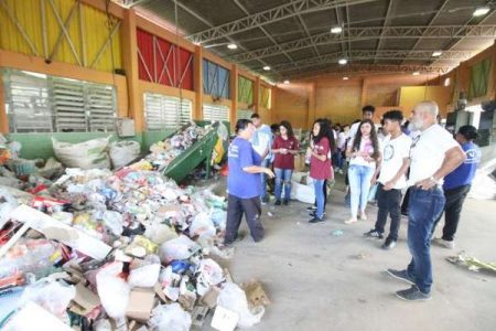 Visita a Galpão de Triagem mostra importância social da coleta seletiva