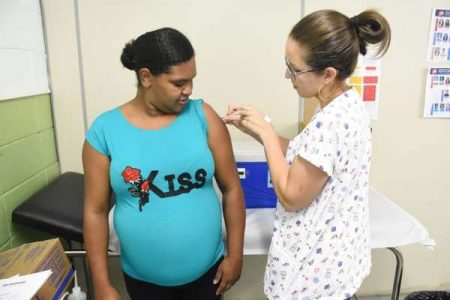 Vacinação contra gripe inicia amanhã, com crianças, gestantes e puéperas