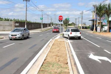 Prefeitura libera retorno construído na Av. Santana, perto do IATec