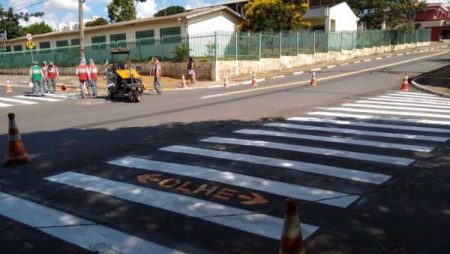 Prefeitura implanta sinalização viária ao redor da EMEF Viva Mais