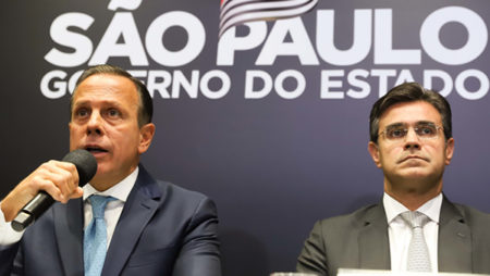 Proibição do uso de máscaras em protestos