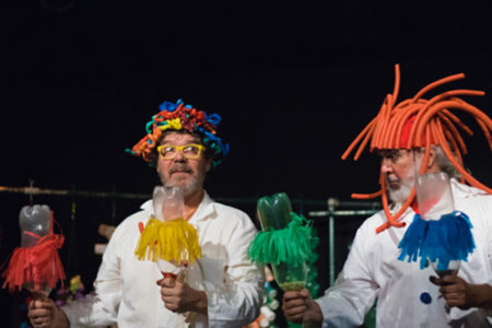 Unindo música e teatro para falar de sustentabilidade, ‘Dr. Plástico’ apresenta espetáculo educativo em escolas da RMC