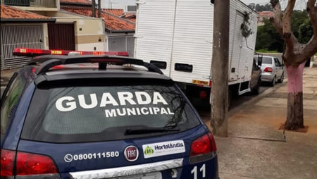 GM recupera caminhão roubado no Jardim Amanda