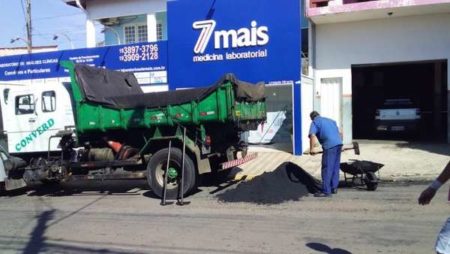 Campos Verdes e Jd. Mirante recebem Operação Tapa-Buraco