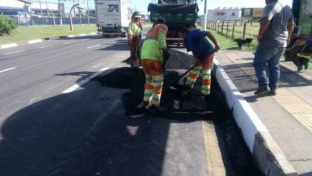 Avenida da Emancipação recebe Operação Tapa-Buraco