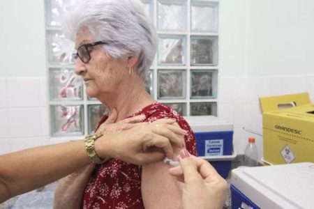 Campanha de Vacinação contra Gripe tem boa adesão entre idosos