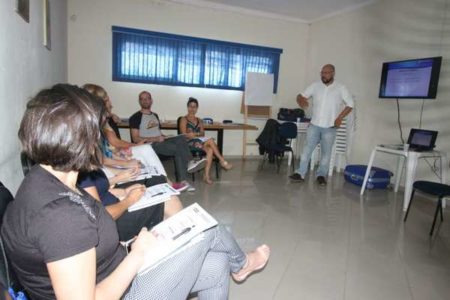 Prefeitura prepara servidores para orientar famílias em situação de vulnerabilidade social