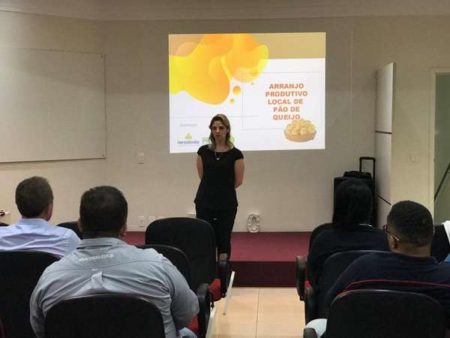 Prefeitura discute selo de qualidade com produtores de pão de queijo