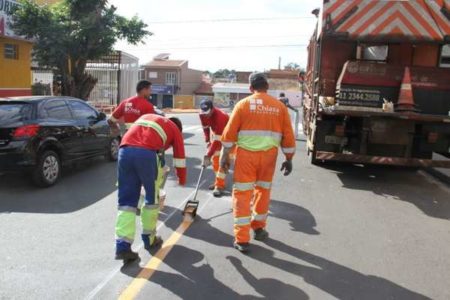Ruas paralelas ao Corredor Metropolitano recebem sinalização