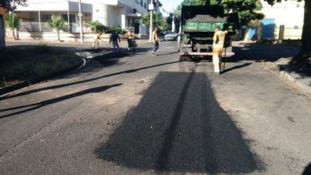 Operação Tapa-Buraco chega a mais dois bairros de Hortolândia