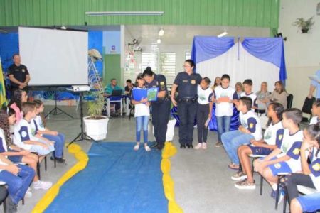 Projeto “Bem Me Quer Paz se Quer” forma 100 alunos no Jd. Boa Esperança