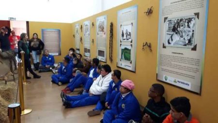 Alunos do CIER visitam o Centro de Memória