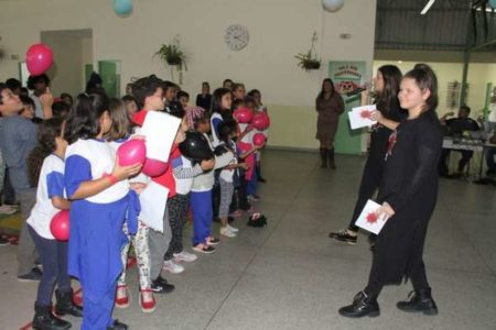 Oficinas rotativas levam música a alunos das escolas de educação integral