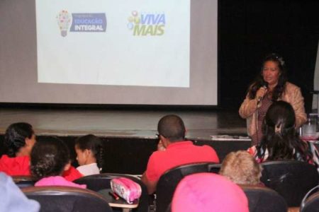 Educação Integral e Viva Mais reúnem comunidadee pela qualidade de vida