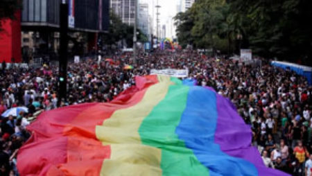 23ª Parada do Orgulho LGBT acontece neste domingo em São Paulo