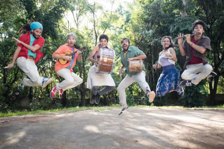 Em comemoração aos 17 anos de carreira, Flautins Matuá circula por São Paulo e interior com turnê de pré-lançamento do disco ‘Na Pisada’