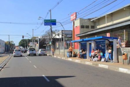 Prefeitura concluiu troca dos abrigos de ônibus na regão Central