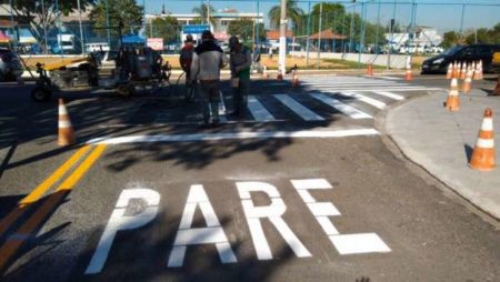 Jd. Santa Clara do Lago recebe reforço na sinalização de trânsito