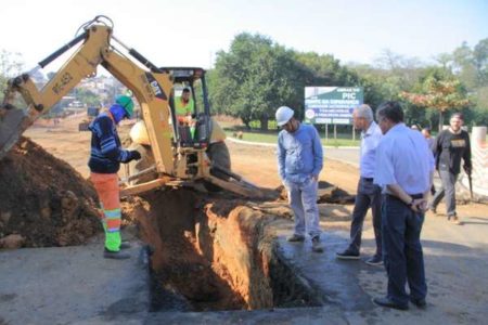 Prefeito acompanha obras do Corredor Metropolitano no Parque Peron