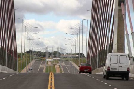Ponte da Esperança agiliza tráfego para quem vai até a região do Rosolen