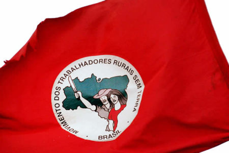 Motorista avança em manifestação e mata trabalhador rural