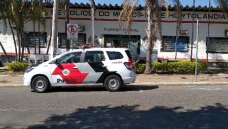 PM prende homem em flagrante por tráfico de drogas e resistência, na Vila São Pedro