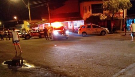 Homem é assassinado a tiros dentro de bar, no Romano em Santa Bárbara d’Oeste