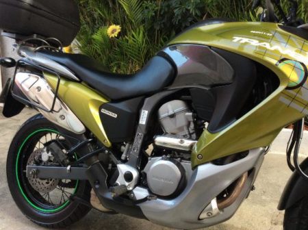 Polícia Militar apreende dois adolescentes com moto roubada, no Jardim São Sebastião